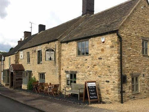 The Salford Inn 奇平诺顿 外观 照片